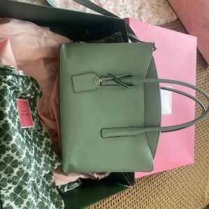 Large Kate spade satchel
